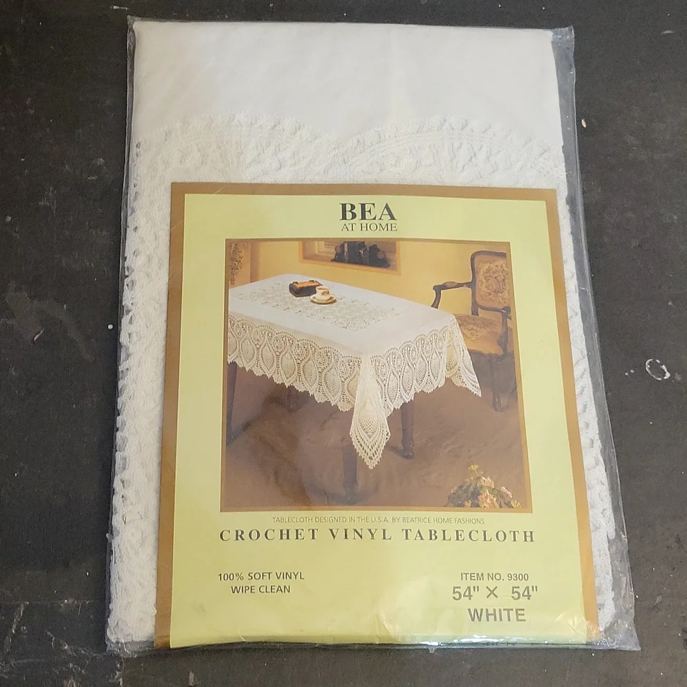 BEA AT HOME Crochet Vinyl Tablecloth 54×54 White Sealed Pkg
